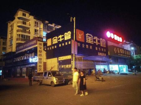 四点告诉你巴塘市场门头招牌设计的重要性！